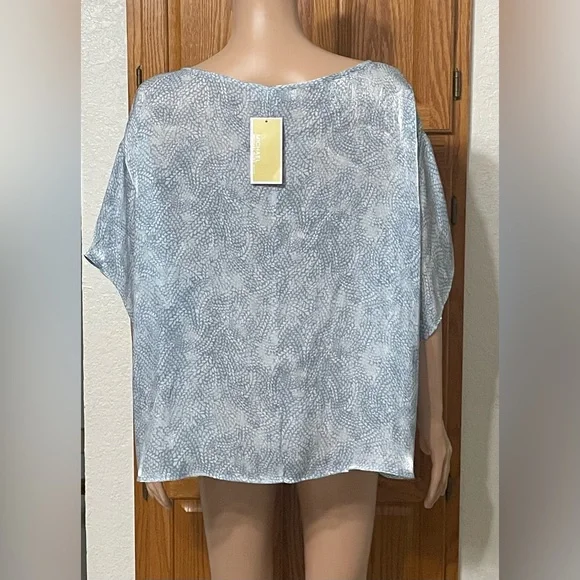 Michael Kors Petite Petal-Print Short-Sleeve Top - Picture 5 of 10